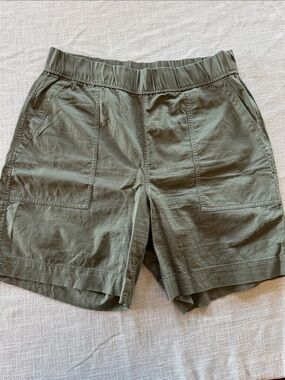 Gap Khakis Olive Green High-Rise Flat Front Shorts